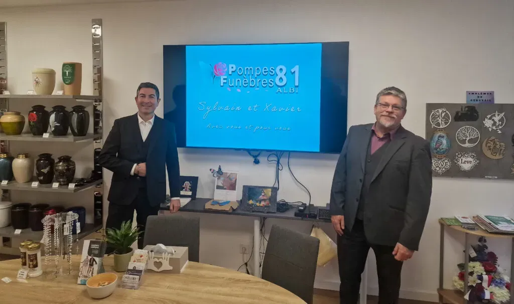 Sylvain et Xavier, conseillers funéraires chez Pompes Funèbres 81 à Albi.